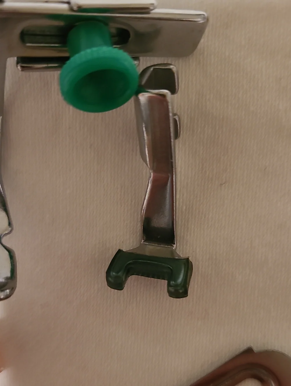 Singer Slant Shank Hemmer Foot, High Shank Presser Foot. Button Seam Guide